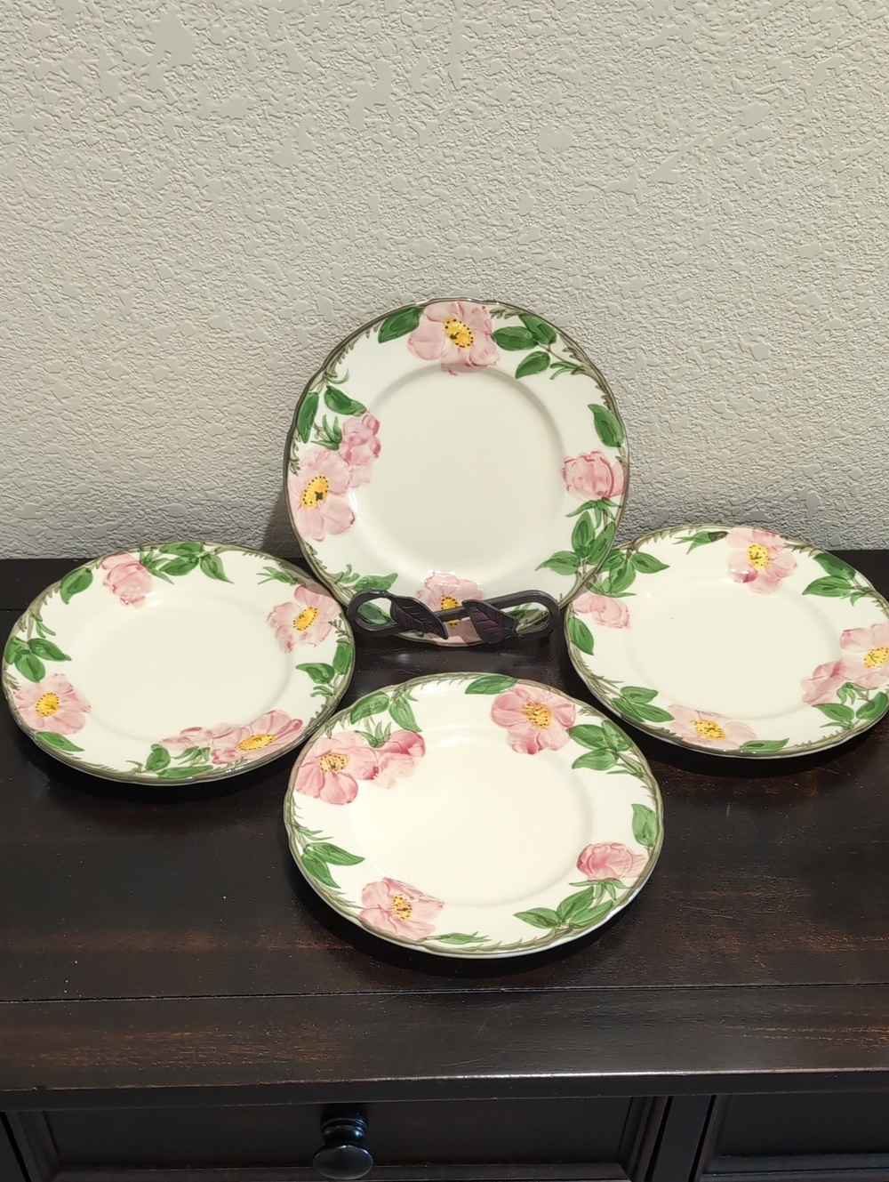 Four (4) Franciscan Desert Rose Bread Butter Dessert Appetizer Plates 6 3/8"
